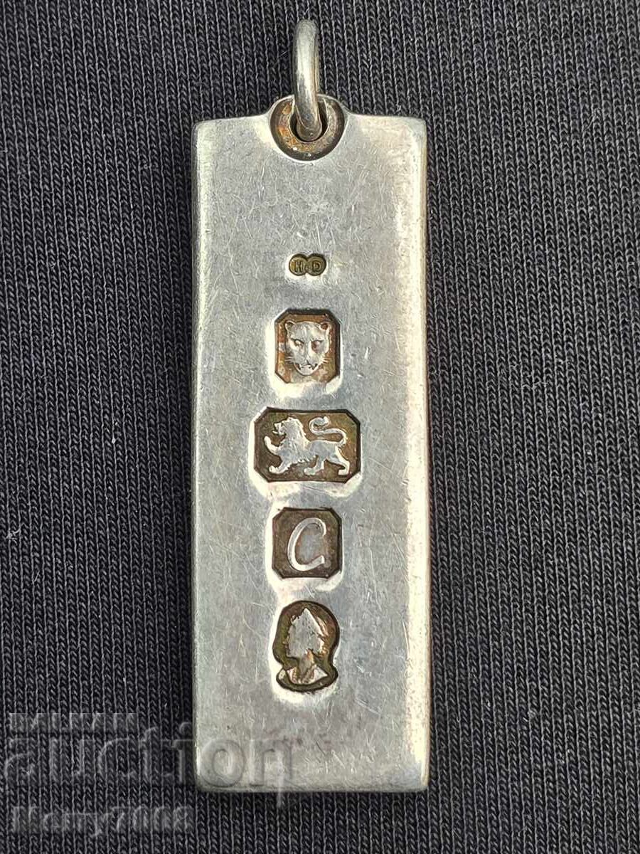 Medalionul este confecționat din argint pur !!!