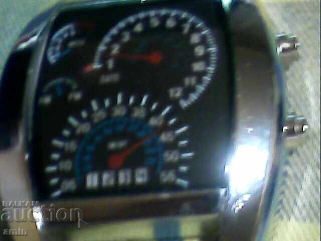 Lot de 4 ceasuri, funcționează, fără baterii - 6