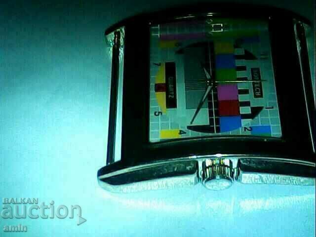 Auction  Gnats 4-hour clock retro TV London works