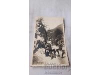 Φωτογραφία Αξιωματικοί και στρατιώτες σε υπό κατασκευή δρόμο