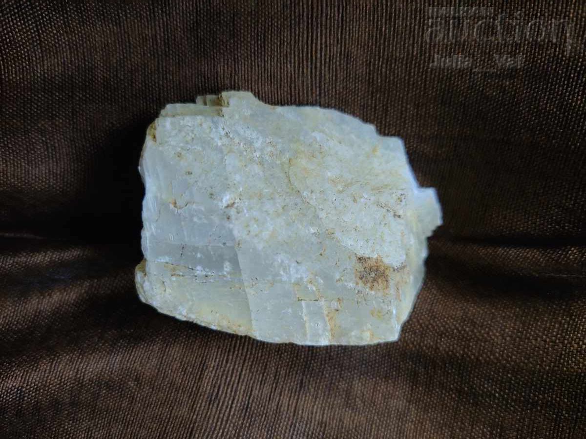 Calcite 53 grams starting from 0.01 cents