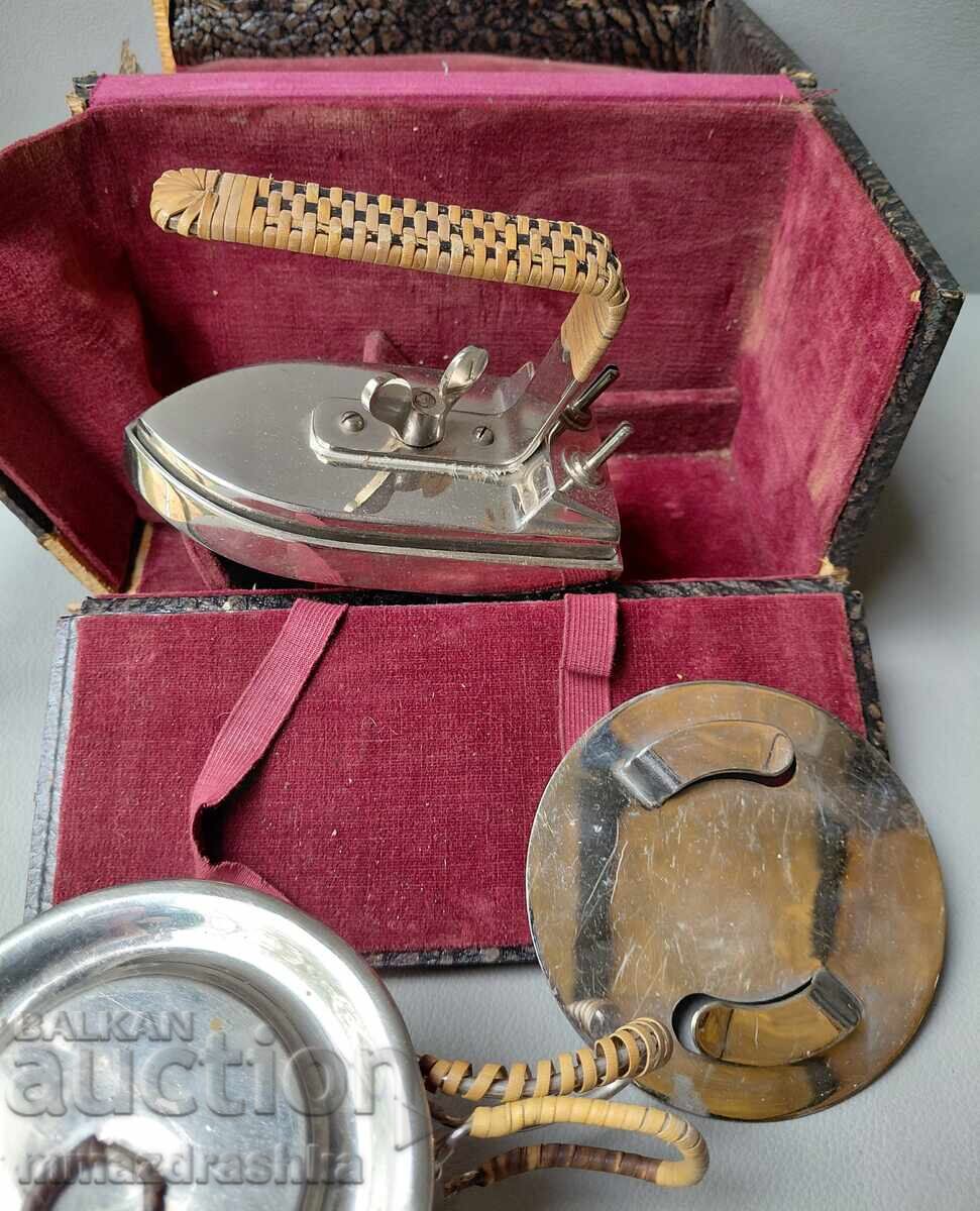 Antique travel set with price € 0.01 | 0.02 BGN