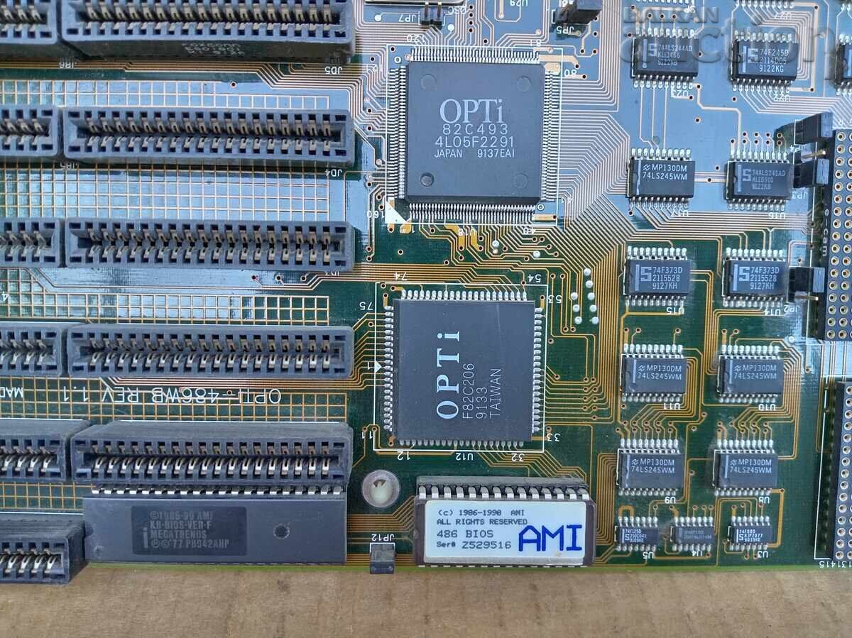 OPTI placă de bază veche pentru calculator anii '80 cu preț € 71.00 | 138.86 BGN