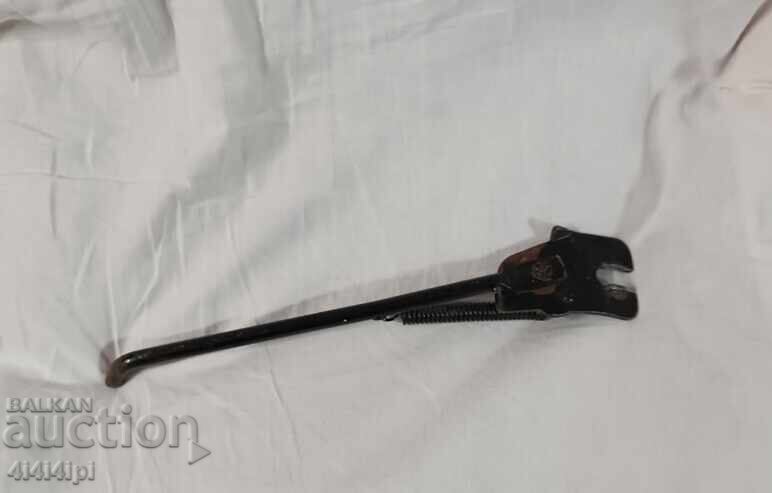 Стойка за колело с цена € 15.00 | 29.34 лв.