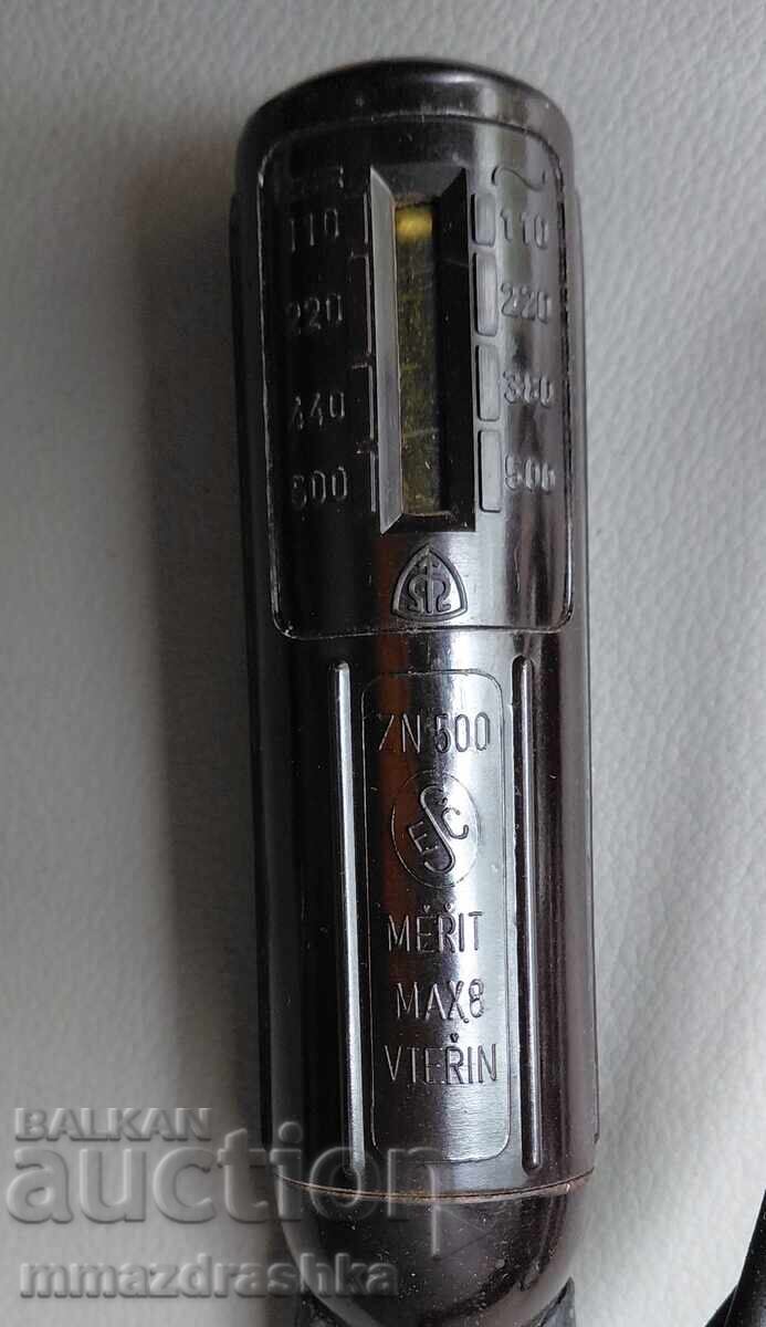 Bakelite voltmeter with price € 0.01 | 0.02 BGN