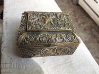 Μοναδικό παλιό αντίκα κουτί - μασίφ μπρούντζος