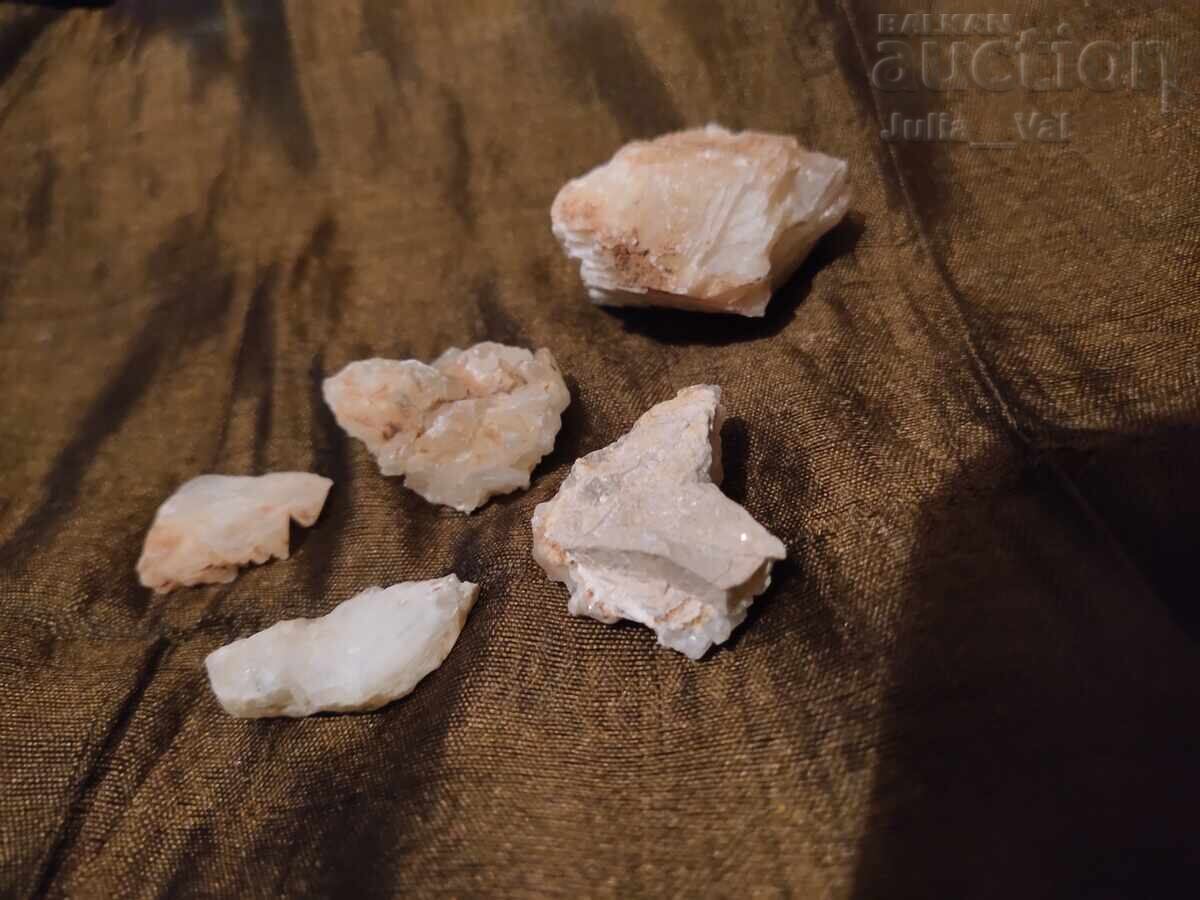 Калцит на друзи - 76 грама БЗЦ от 0.01 цент с цена € 0.01 | 0.02 лв.