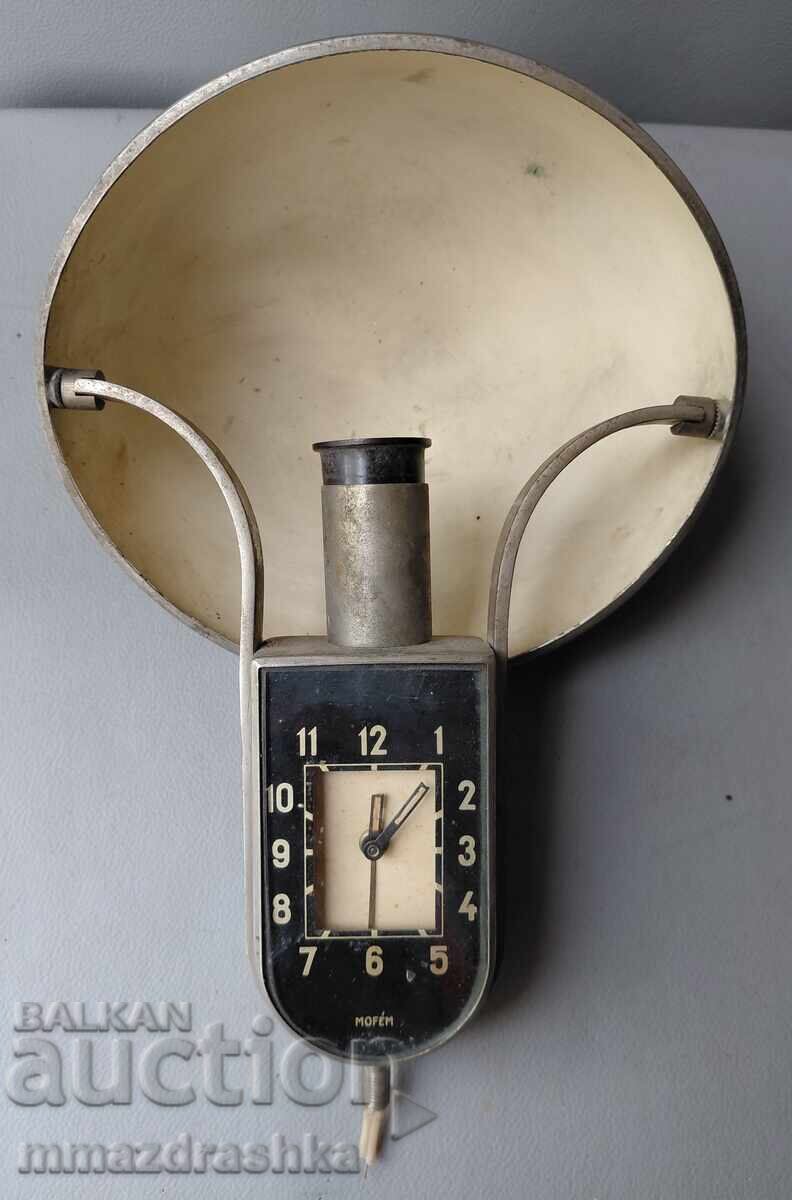 Lamp with clock, 1930