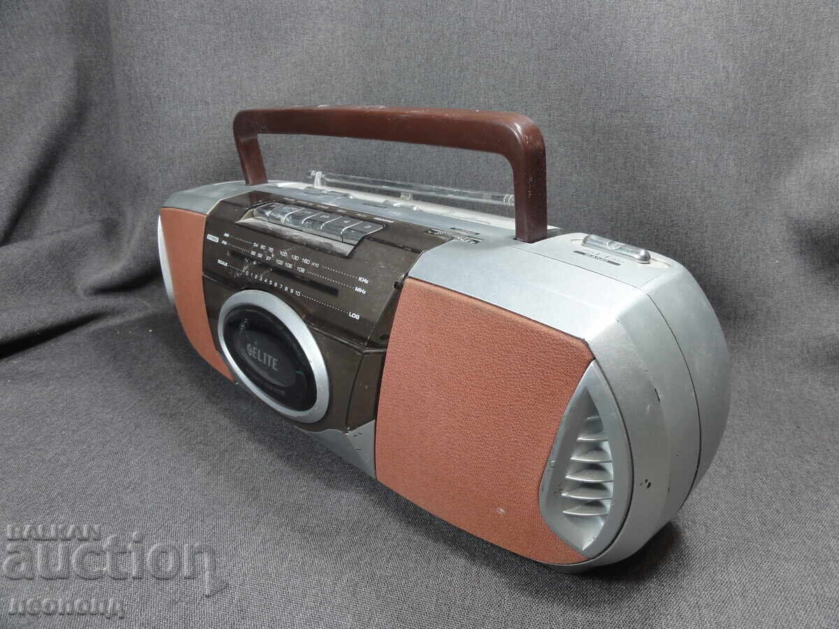 БЗЦ СТАР РЕТРО ТРАНЗИСТОР РАДИО КАСЕТОФОН ELITE с цена € 0.01 | 0.02 лв.