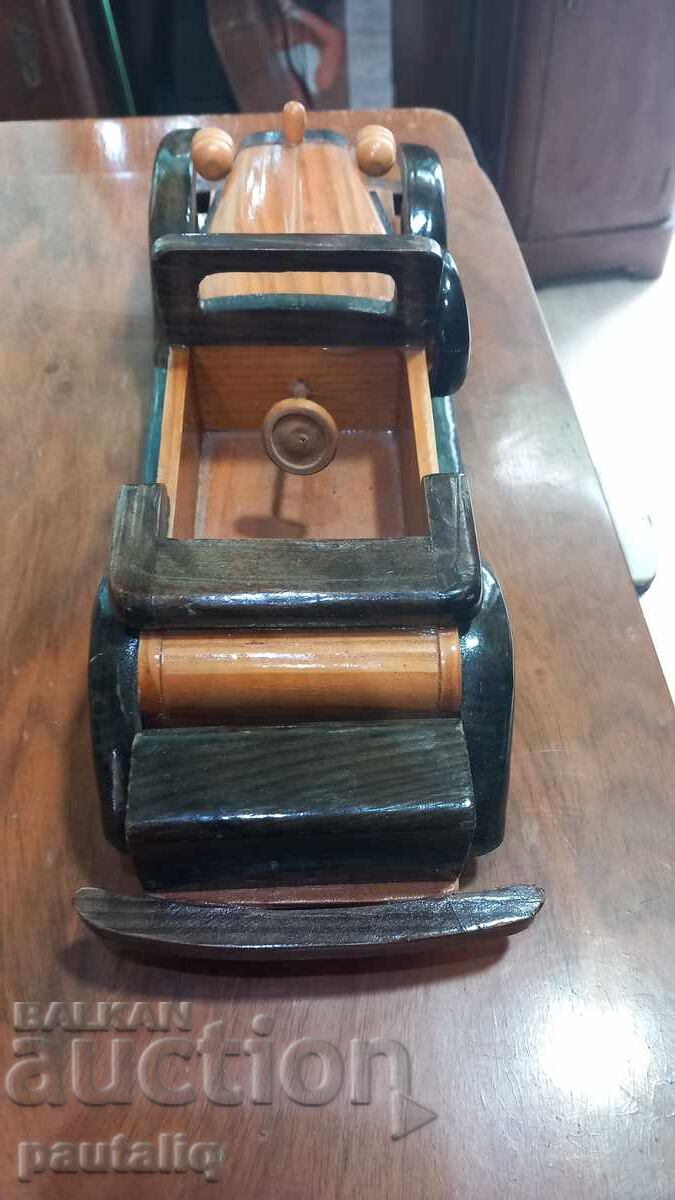 Παράδοση ΡΕΤΡΟ ΞΥΛΙΝΟ ΑΥΤΟΚΙΝΗΤΑΚΙ