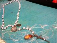 броиница от естествен камък