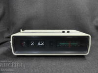 БЗЦ СТАР РЕТРО ТРАНЗИСТОР РАДИО ЧАСОВНИК ELITE RADIO UHR