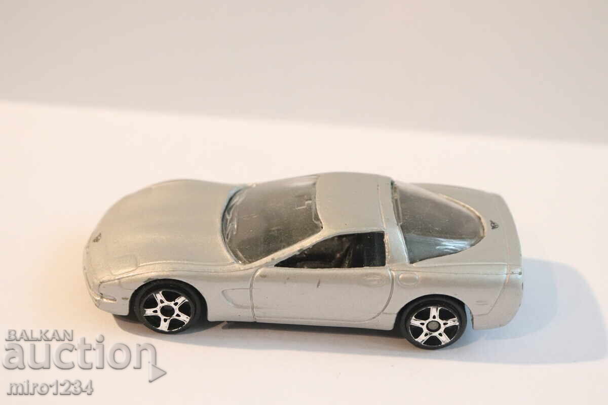 1/64 MAISTO CHEVROLET CORVETTE MAȘINUȚĂ JUCĂRIE MODEL cu preț € 0.01 | 0.02 BGN