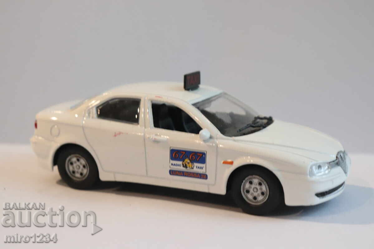 Livrarea 1/43 ALFA ROMEO 156 TAXI MAȘINUȚĂ JUCĂRIE MODEL