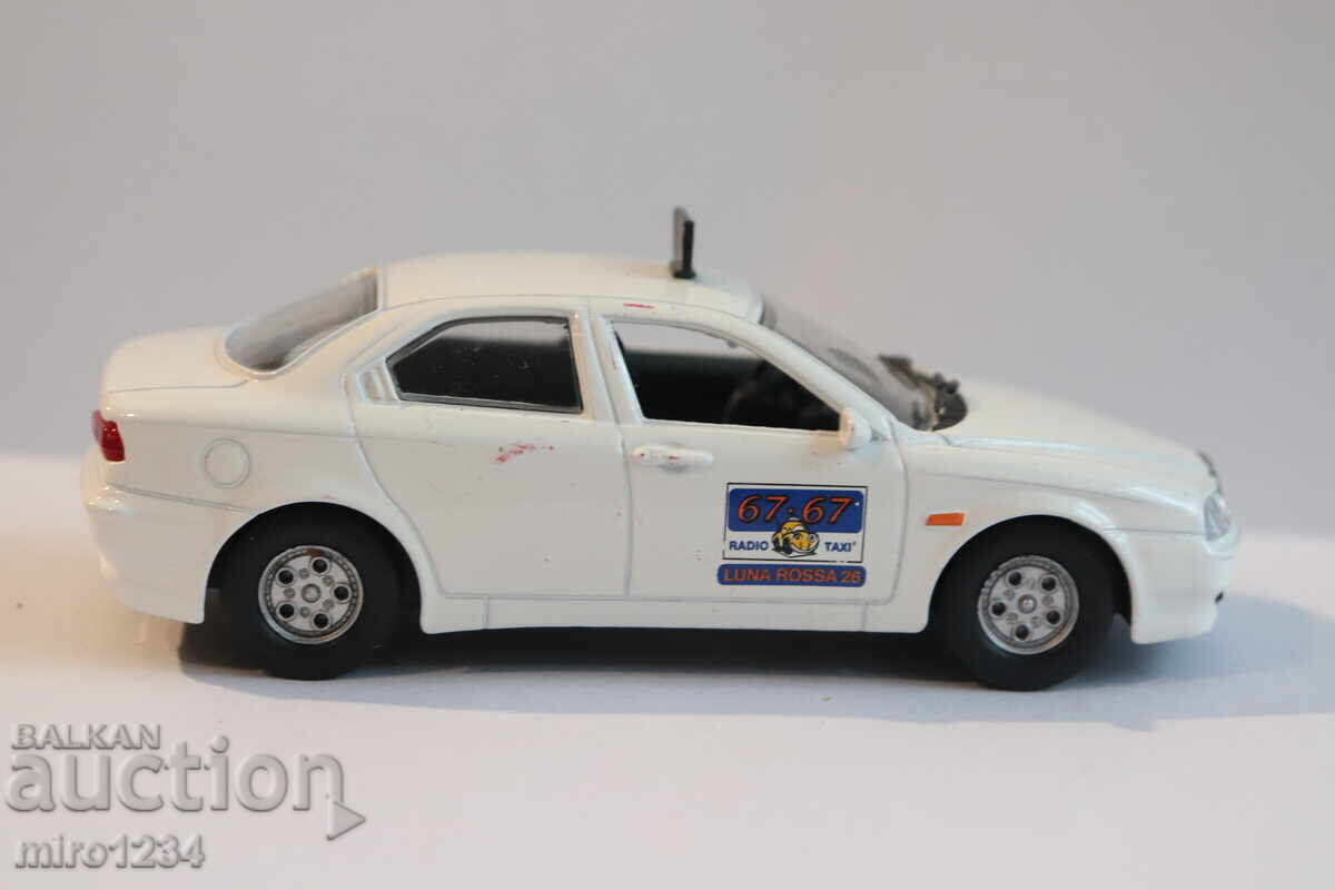 1/43 ALFA ROMEO 156 TAXI MAȘINUȚĂ JUCĂRIE MODEL - 5
