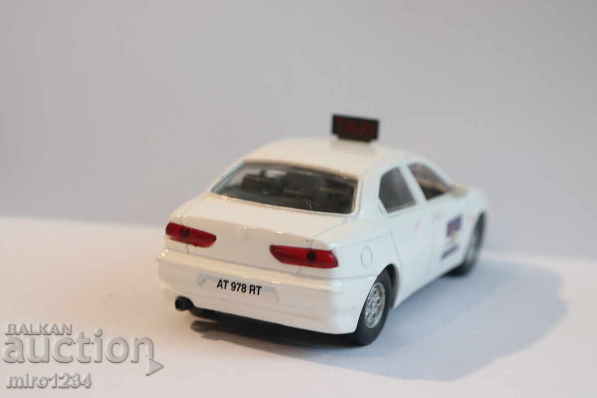 1/43 ALFA ROMEO 156 TAXI MAȘINUȚĂ JUCĂRIE MODEL - 6