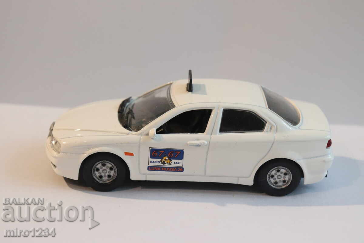 1/43 ALFA ROMEO 156 TAXI MAȘINUȚĂ JUCĂRIE MODEL