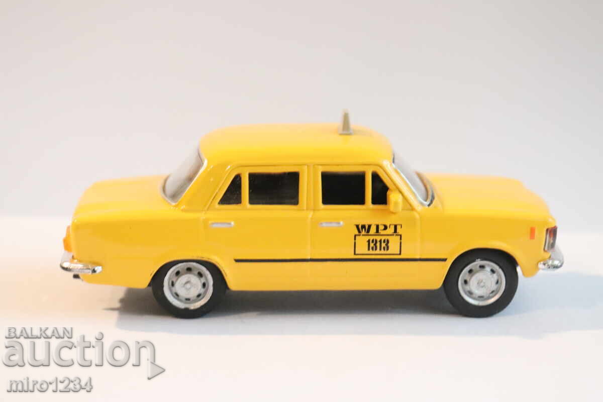 Παράδοση 1/43 FIAT 125 POLSKI FIAT TAXI ΜΟΝΤΕΛΟ ΑΥΤΟΚΙΝΗΤΟΥ