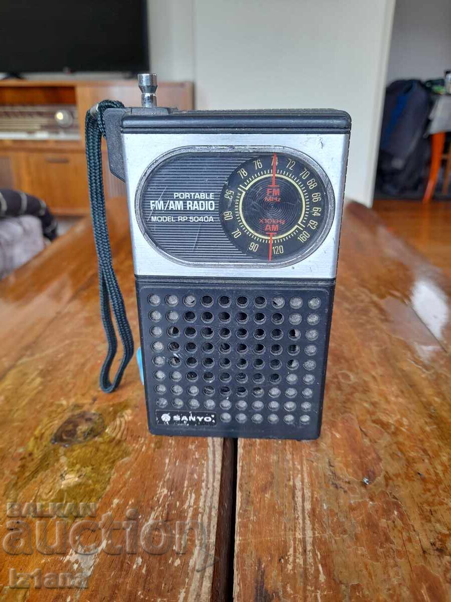 Radio vechi, radioreceptor Sanyo RP5040A