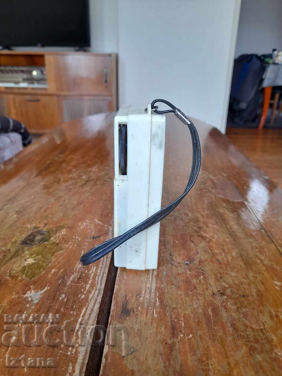 Radio vechi, receptor radio New National cu preț € 22.00 | 43.03 BGN