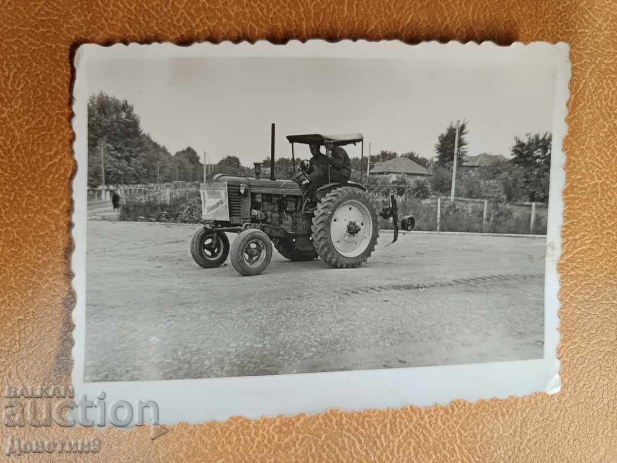 Tractorism rural