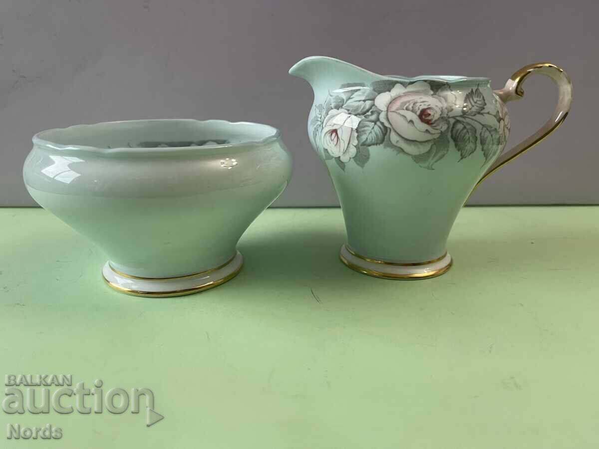 Aynsley Английски порцеланов лот с цена € 0.01 | 0.02 лв.