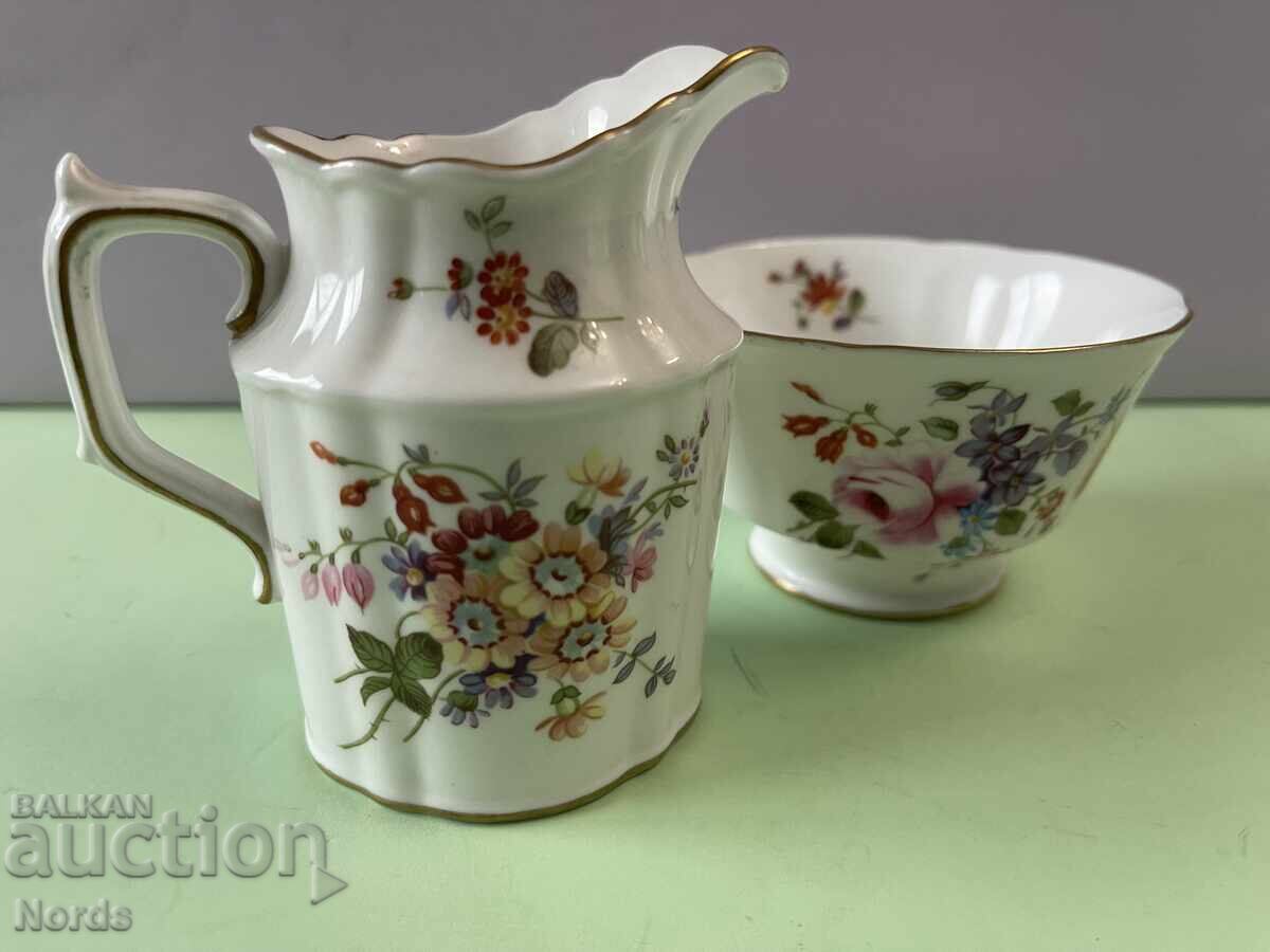 Доставка на Royal Crown Derby порцеланов лот