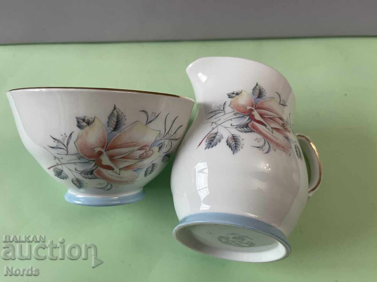 Аукцион Royal Grafton Английски порцеланов лот