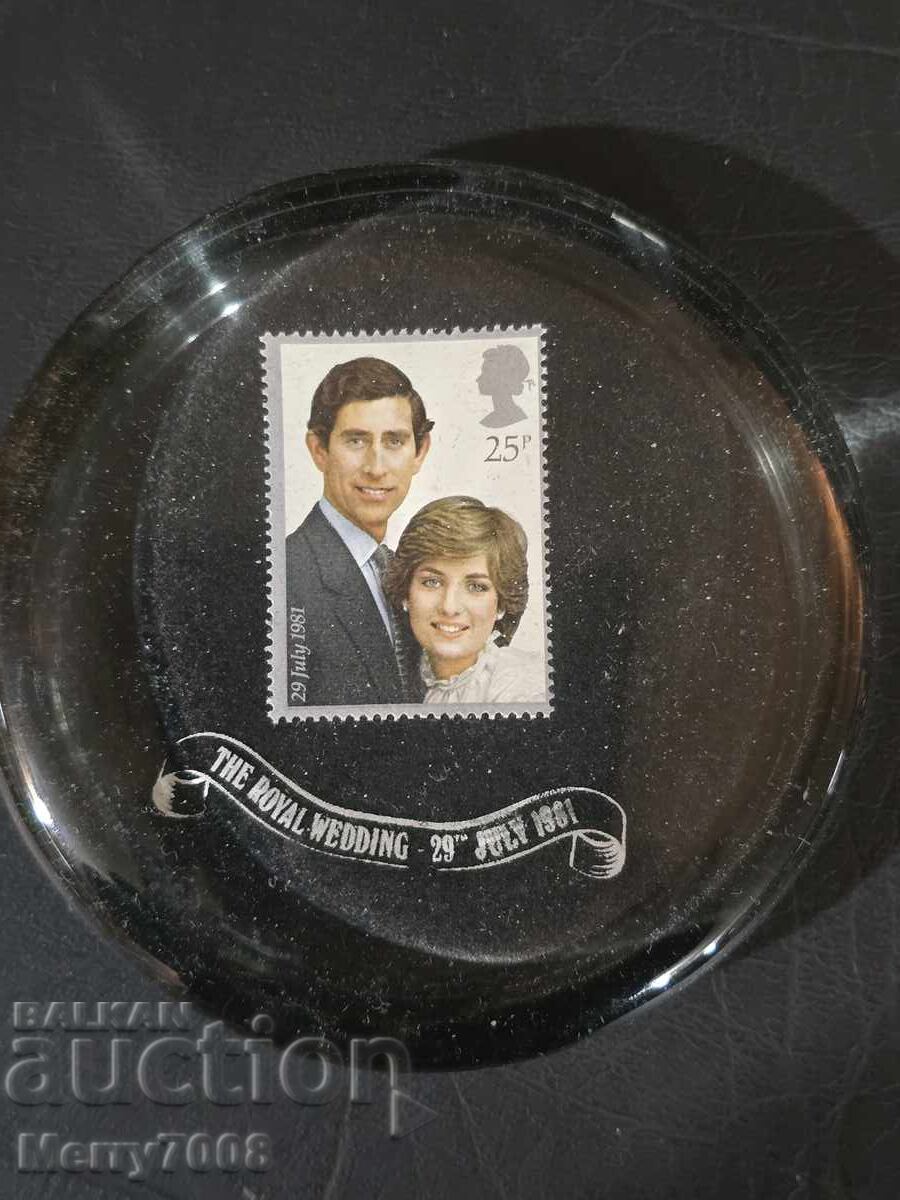 Livrarea Marcă poștală emisă în onoarea nunții regale !!!