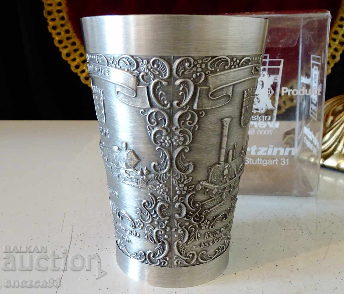 Tin cup with train, locomotive, box with price € 28.99 | 56.70 BGN