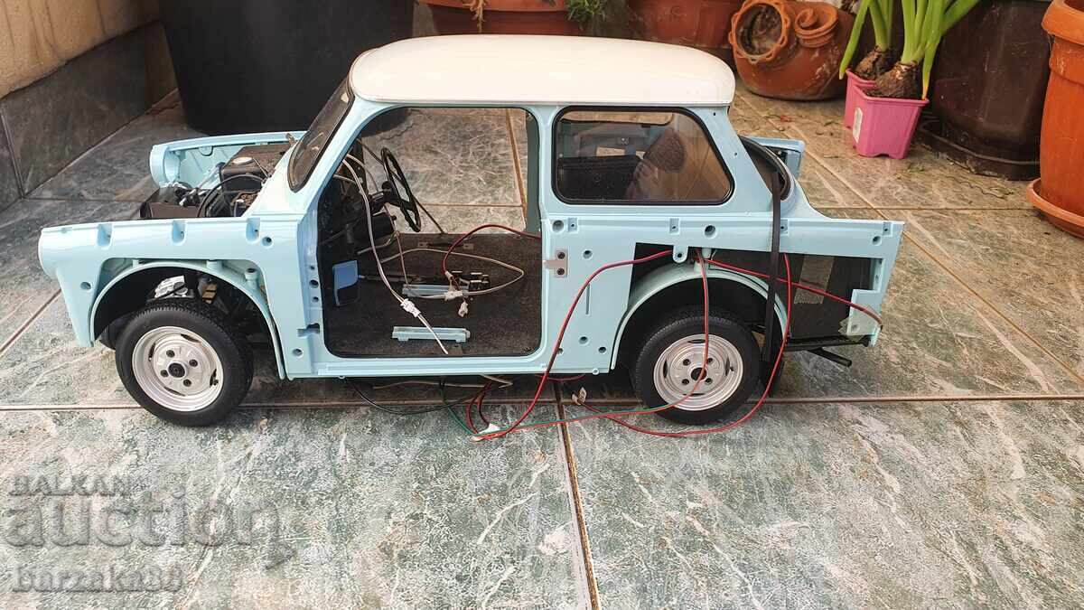 Model mare de Trabant