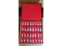 Figurine de șah din onix pentru cunoscători