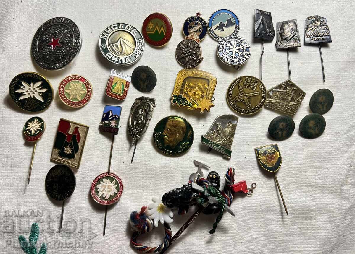 COLECȚIE UNICĂ DE 30 DE INSIGNE TURISTICE RARE