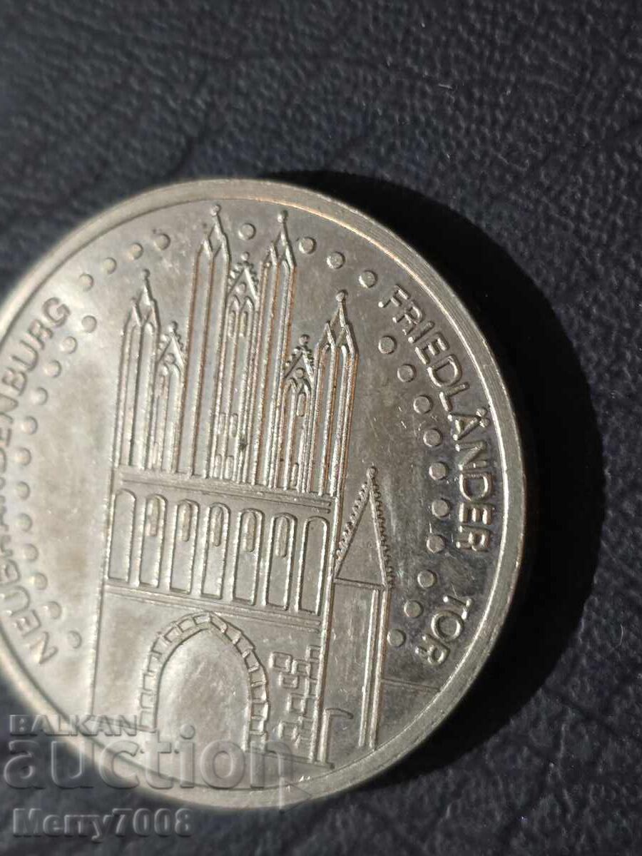 Livrarea Vând monedă din Neubrandenburg, Germania !!!