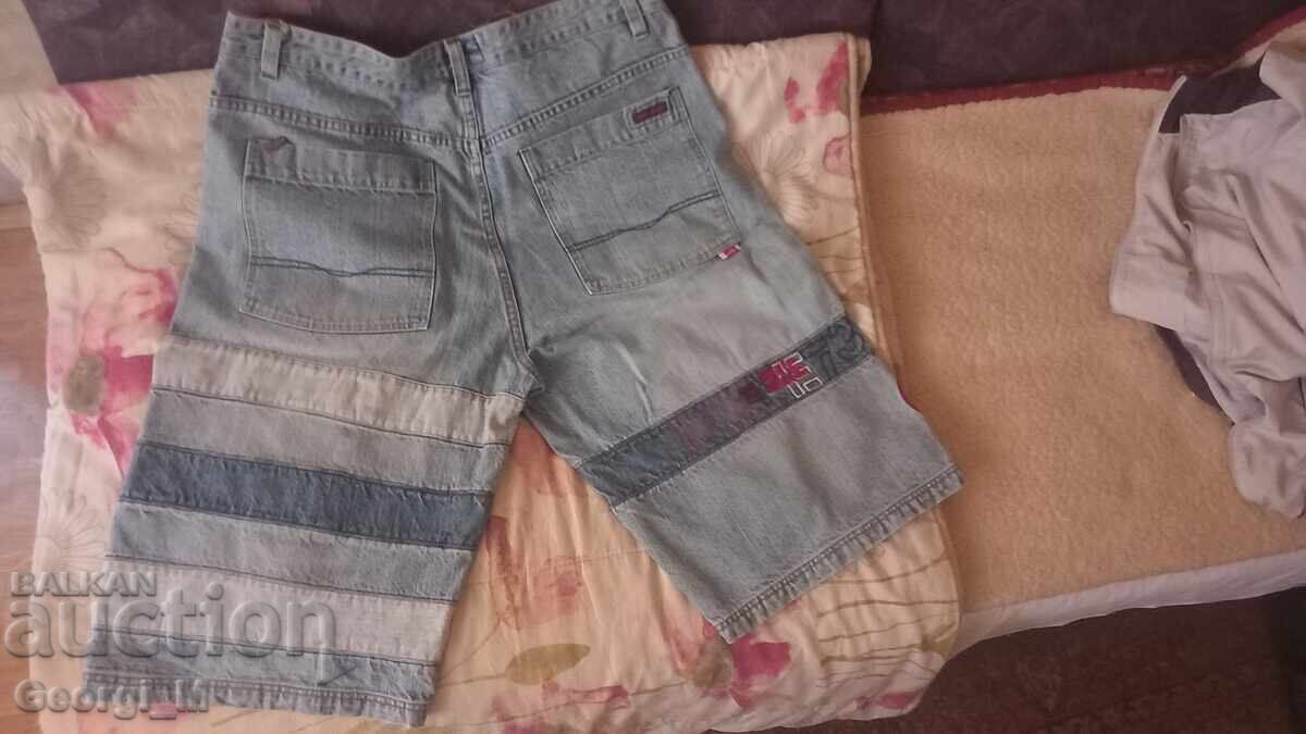 Pantaloni scurți din denim PEPE JEANS, mărimea 40 (XL) cu preț € 9.50 | 18.58 BGN