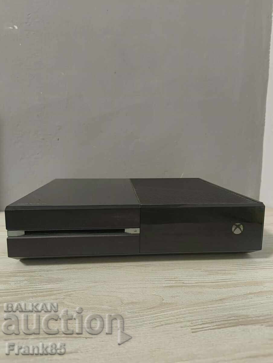 Joc Xbox One, consolă de jocuri cu 11 jocuri incluse cu preț € 200.00 | 391.17 BGN