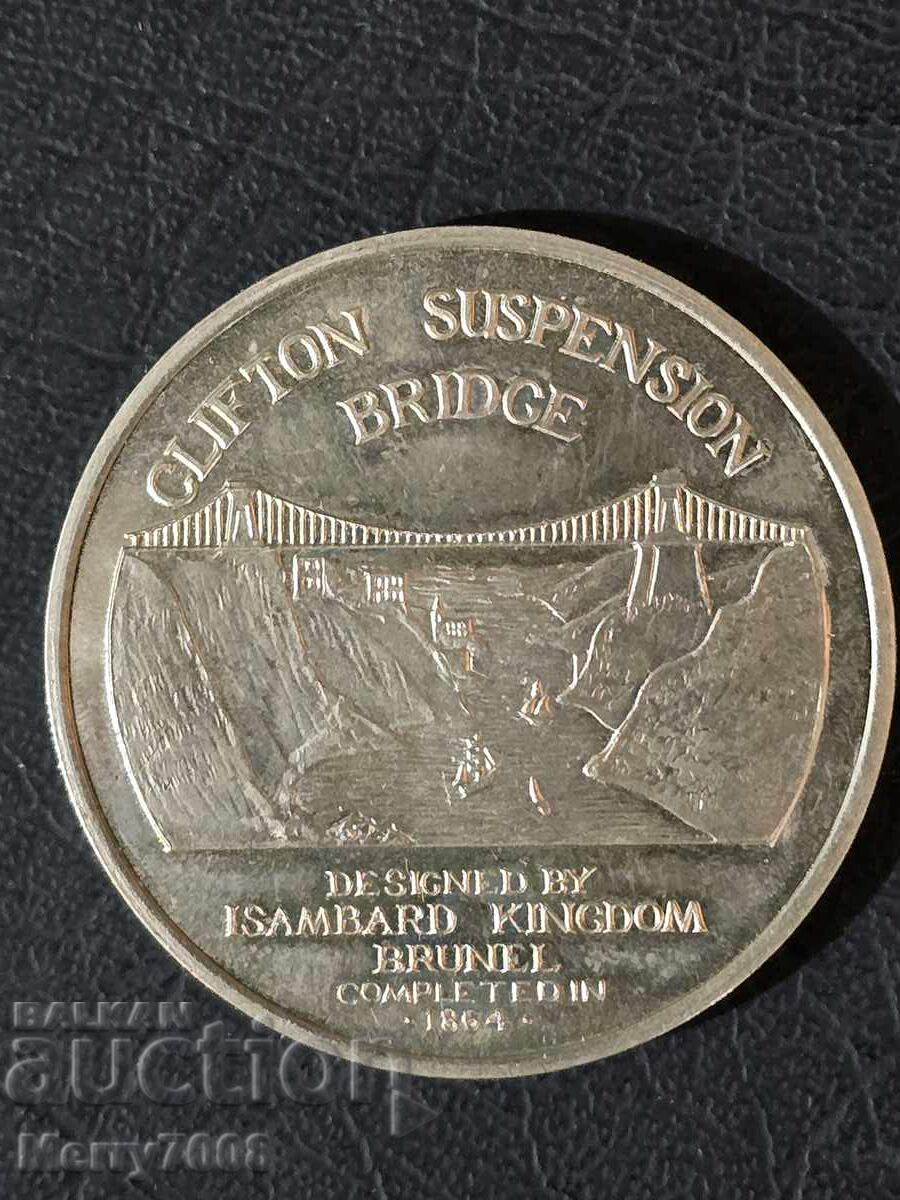 Доставка на Колекционерска монета, посветена на Clifton Suspension Bridg