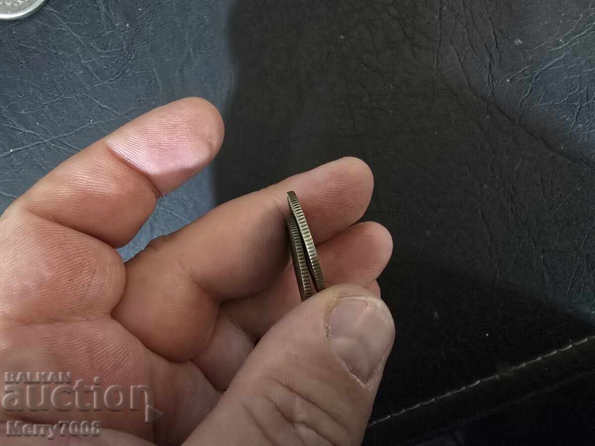 Това е винтидж жетони с номинал 1 франк, издаден през 1922г. - 7