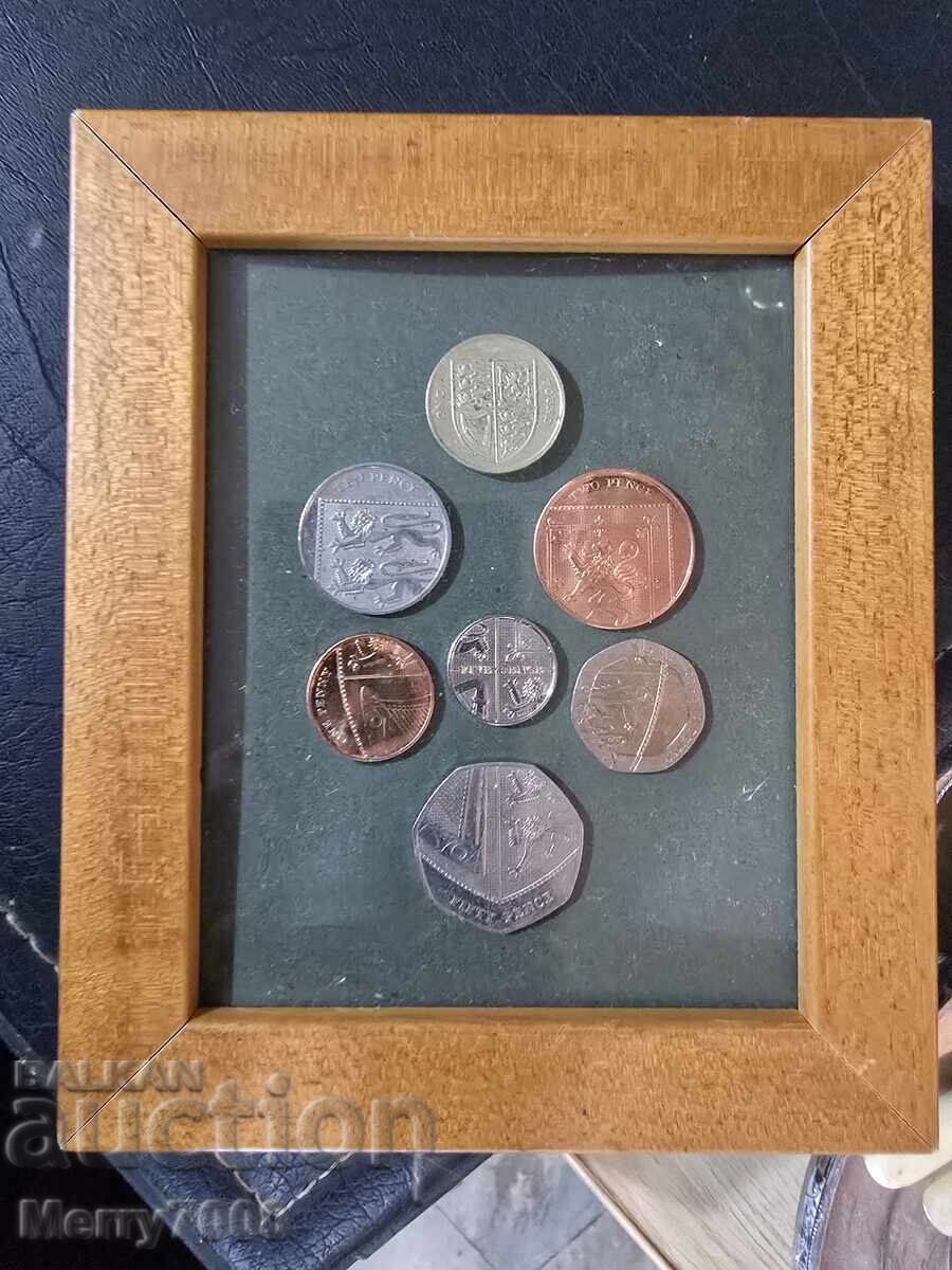 Това е колекционерски комплект от британски монети ! с цена € 30.00 | 58.68 лв.