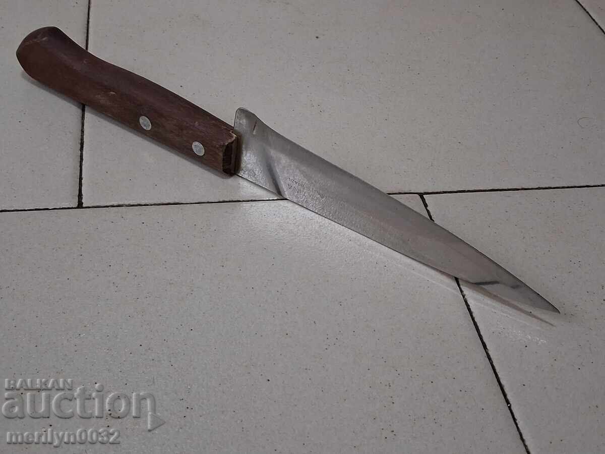 Παράδοση Παλιό βραζιλιάνικο μαχαίρι κουζίνας με λάμα τύπου κάμα