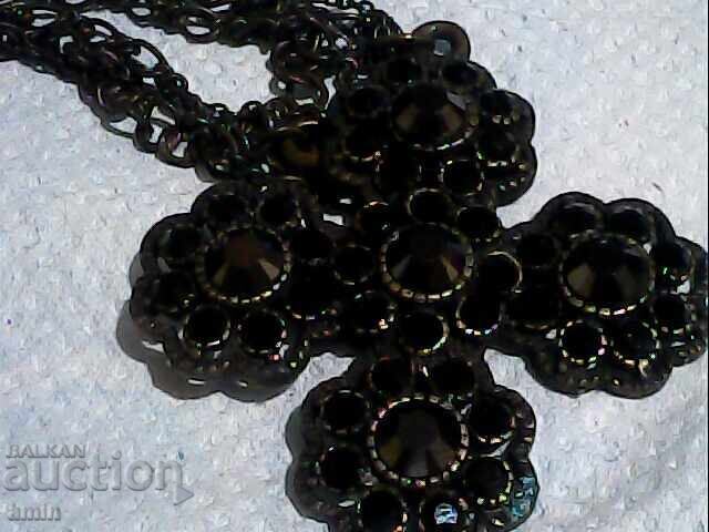 Παλιά κολιέδες με τιμή € 10.00 | 19.56 BGN