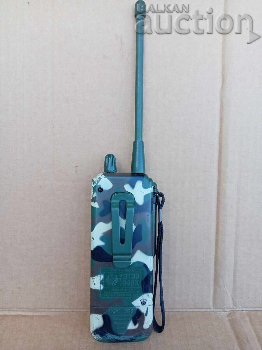 Licitație Stație radio militară tip walkie-talkie Bundeswehr RFG anii '80