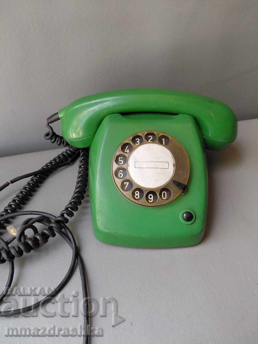 Telefon verde cu disc