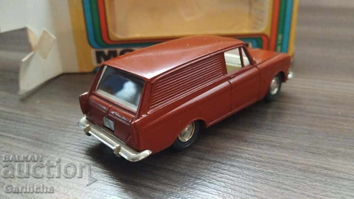 Delivery of Moskvich 433 A5 USSR 1/43