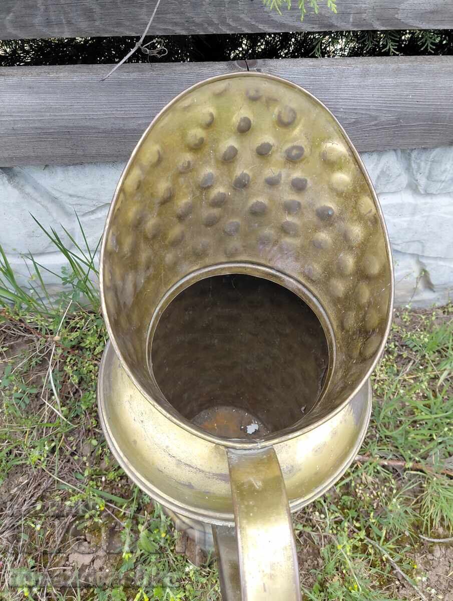 Παράδοση Χάλκινο σκεύος για κάρβουνα