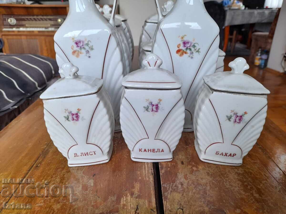 Стар порцеланов комплект за подправки с цена € 140.00 | 273.82 лв.