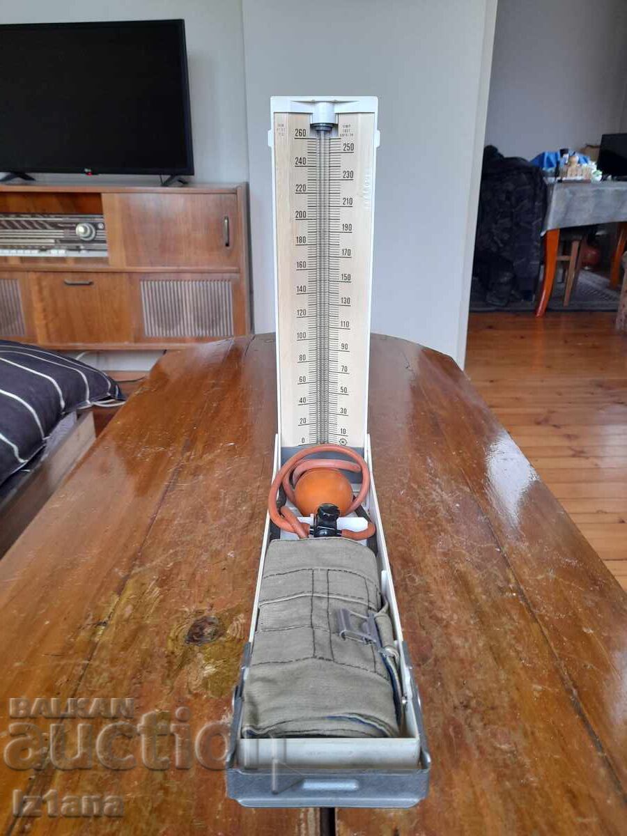 Aparat vechi pentru tensiune arterială cu preț € 52.00 | 101.70 BGN