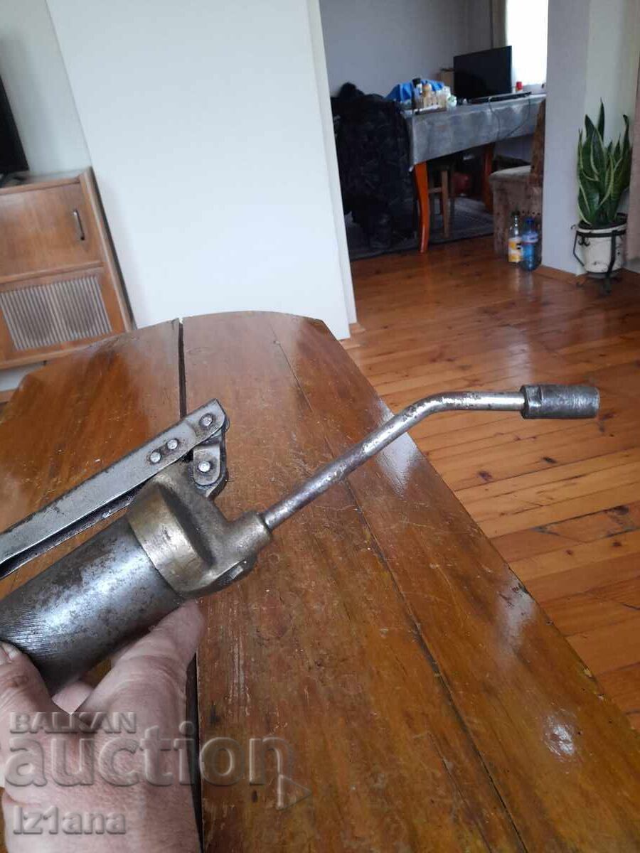 Livrarea Gresor vechi, Tecalemit