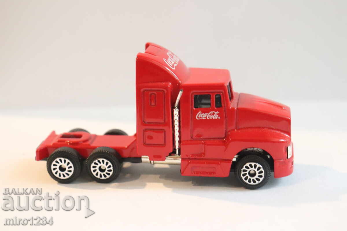 Livrarea CAMION CAP TRACTOR COCA COLA MACK SCARA 1/87 MODEL JUCĂRIE