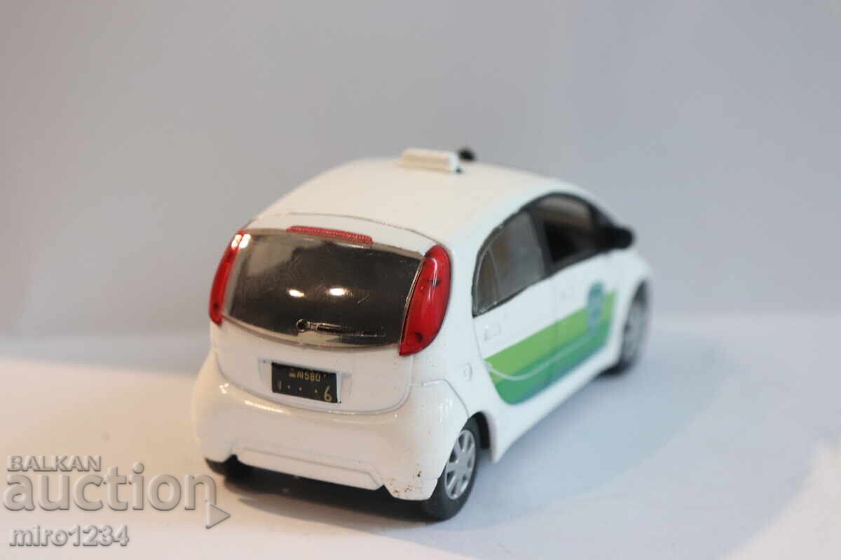 1/43 PEUGEOT TAXI MAȘINUȚĂ JUCĂRIE MODEL - 6